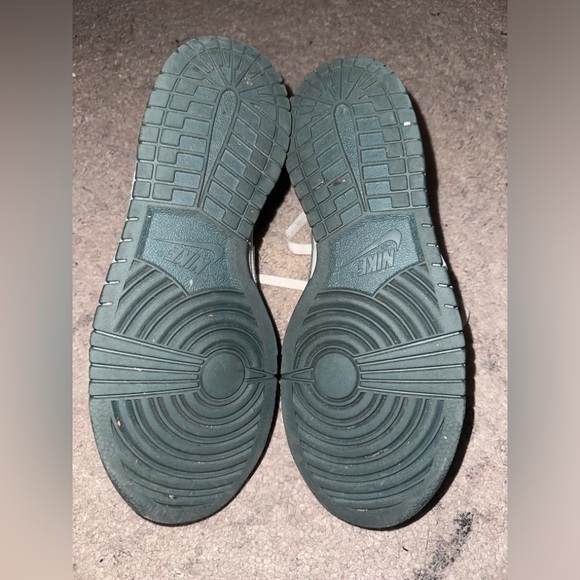 Nike Multicolor Sneakers - Picture 6 of 7